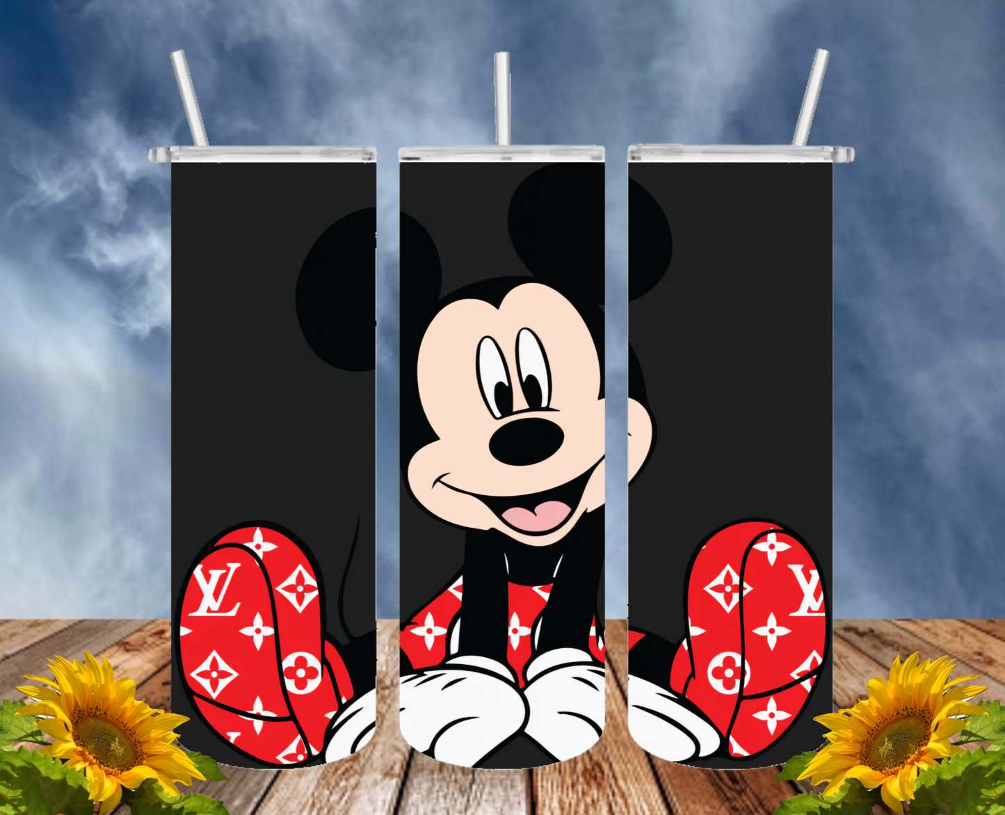 Mickey 20 Oz Tumbler with 1 Lid, 2 Straws and 1 Straw Cleaner. FREE SHIPPING. Stainless Steel. Sublimation Tumbler Cup.